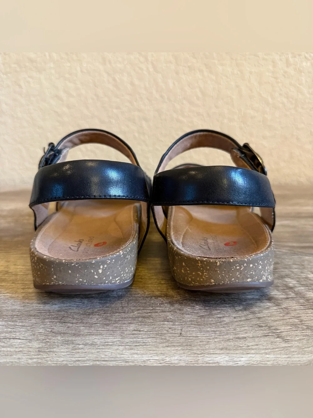 Clarks Un Perri Way Sandals Braided Leather straps cushioned Footbed